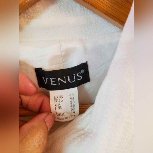 Venus Ivory Double Breasted Belted Jacket – Elegant Trench Style Coat Size 14 - Picture 4 of 9